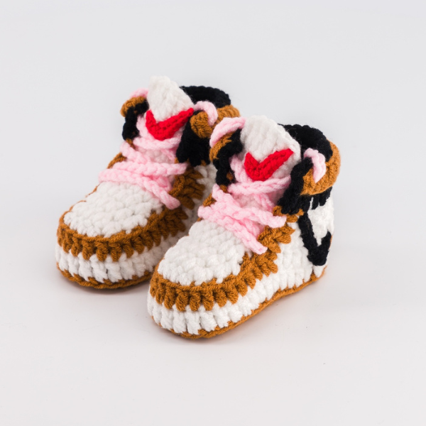 Baby Crochet Sneakers - AJ1 Travis Scott - Baby Sneakers Shop - unisex baby crochet shoes