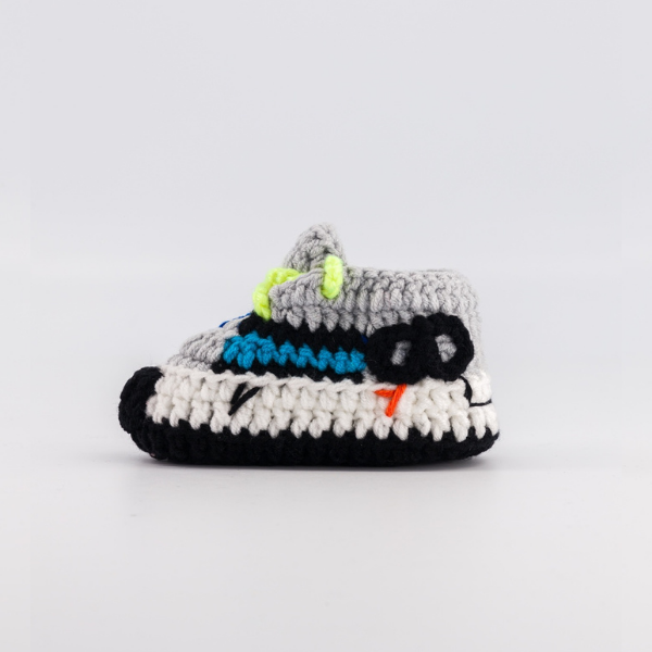 Crochet baby shoes yeezy sale