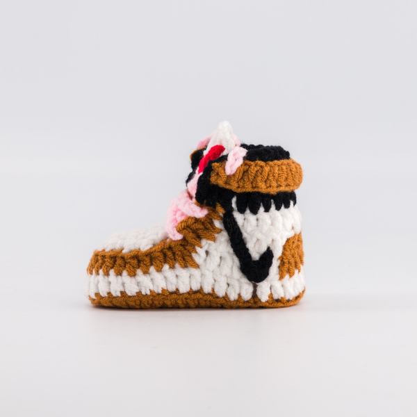 Baby Crochet Sneakers - AJ1 Travis Scott - Baby Sneakers Shop - unisex baby crochet shoes