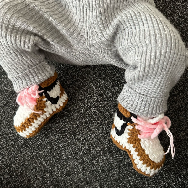 Baby Crochet Sneakers - AJ1 Travis Scott