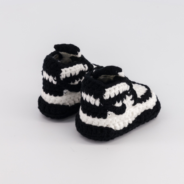 Baby Crochet Sneakers - Dunk Panda - Baby Sneakers Shop - unisex baby crochet shoes